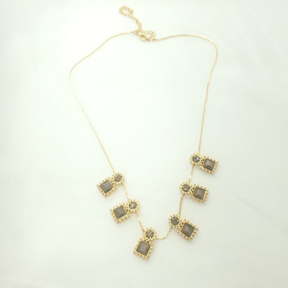 Womens Beige Glass Stone Lobster Clasp Gold Herringbone Chain Choker Necklace